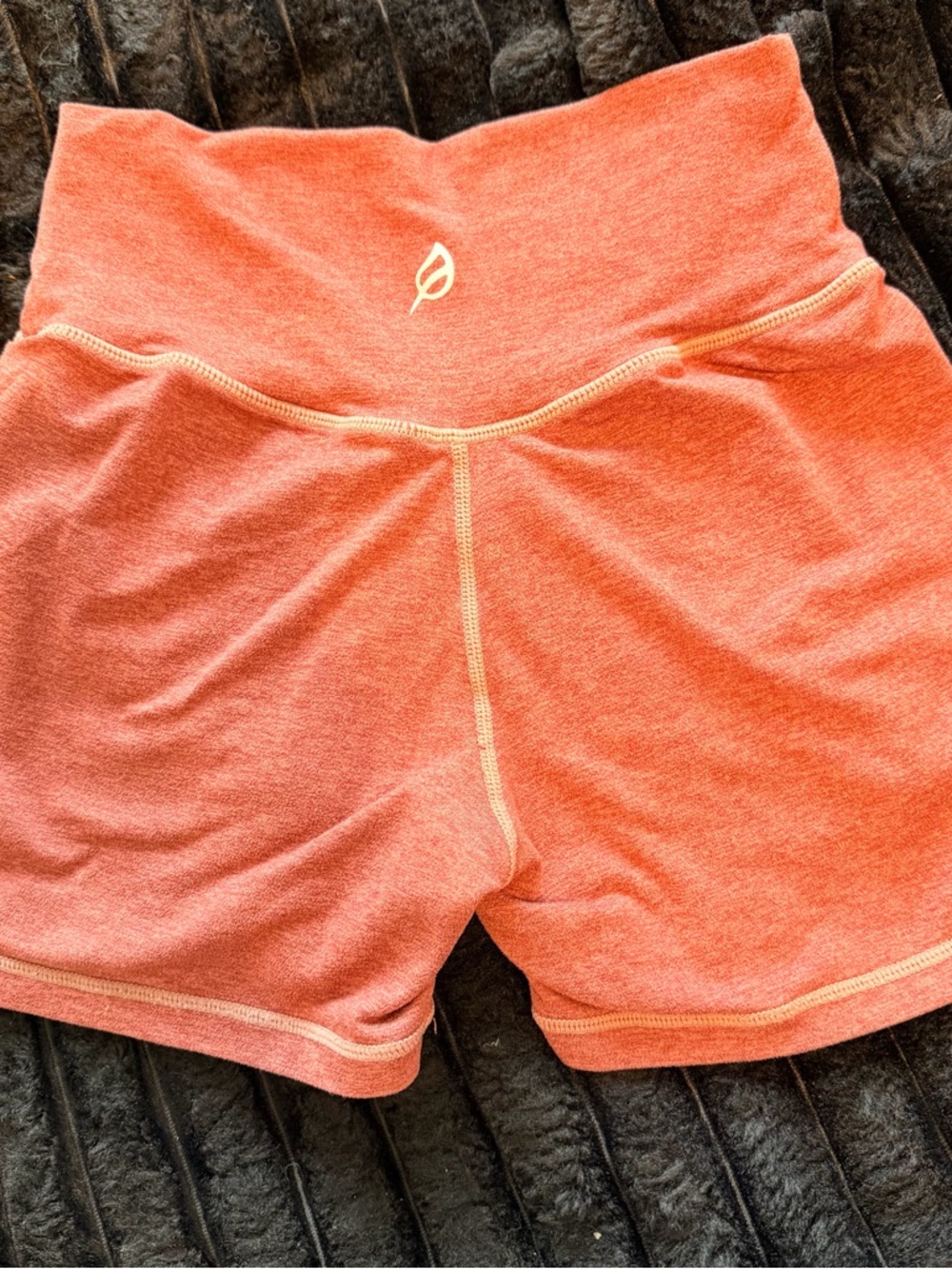 🧡 P’tula Coral Seamless Shorts – Size S